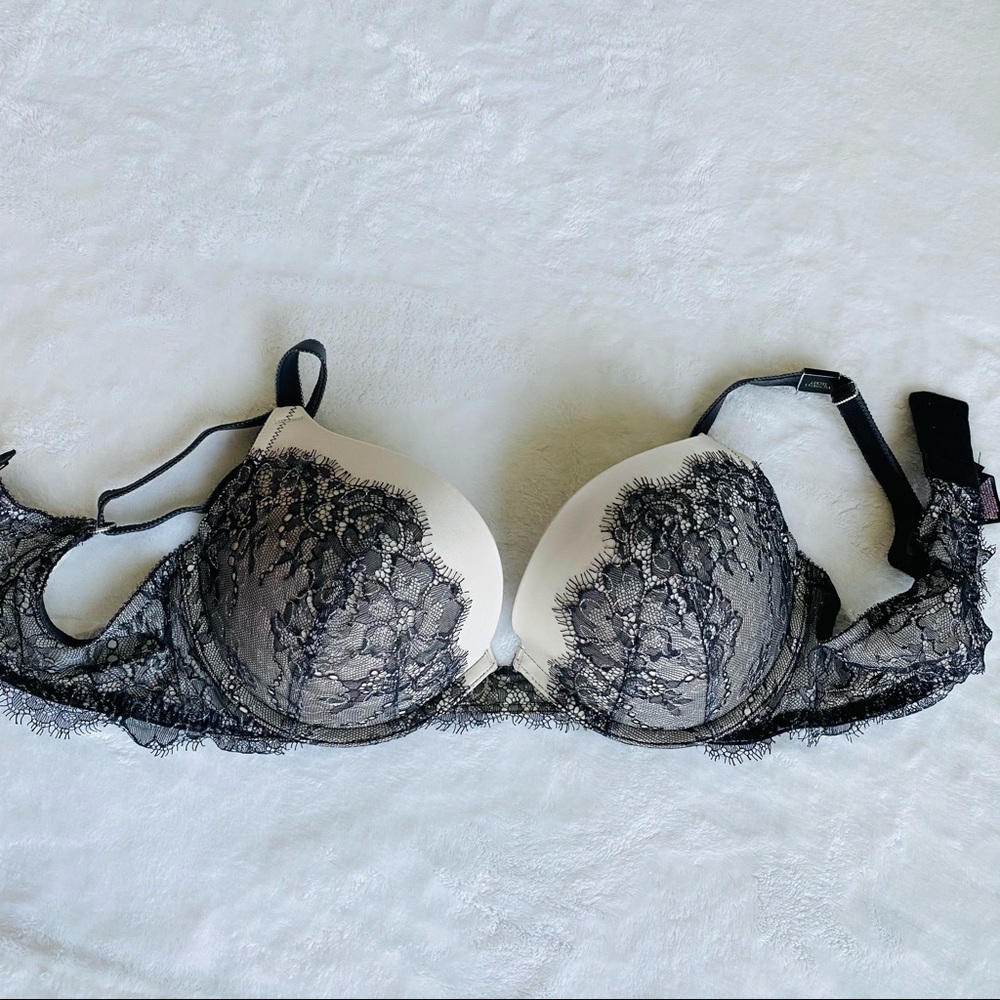 Victoria's Secret Dream Angels push-up bra 36C